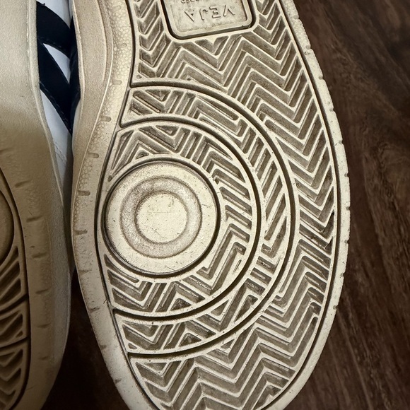 Veja shoes - Picture 6 of 11